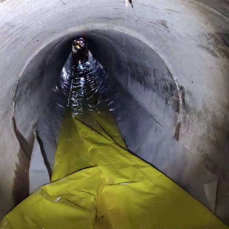 张湾管道紫外光固化修复