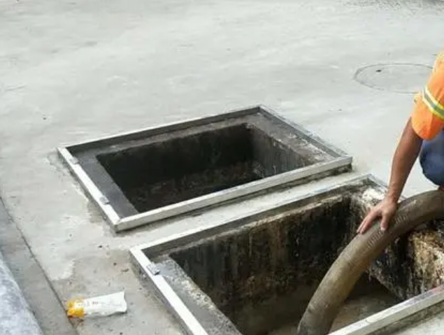 张湾化粪池清理